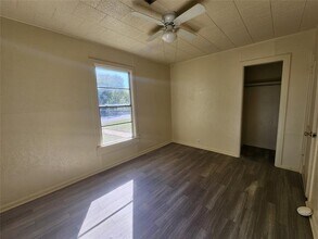 1516 Lindsey St in Denton, TX - Building Photo - Building Photo