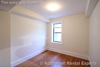 881 Massachusetts Ave in Cambridge, MA - Building Photo - Building Photo
