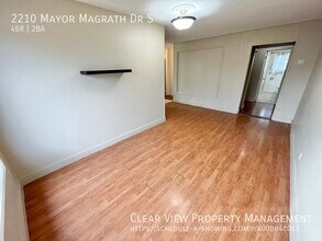 2210 Mayor Magrath Dr S in Lethbridge, AB - Building Photo - Building Photo