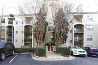 Lenox Villas Condominium in Atlanta, GA - Building Photo - Building Photo