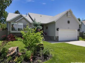 8379 Sycamore Tree Cove, Unit Private Bed and Bath in Sandy, UT - Building Photo