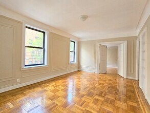 850 W 176th St in New York, NY - Building Photo - Building Photo