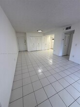 802 NW 87th Ave in Miami, FL - Building Photo - Building Photo