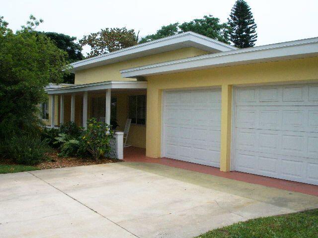 505 Magnolia Ave in Melbourne Beach, FL - Building Photo