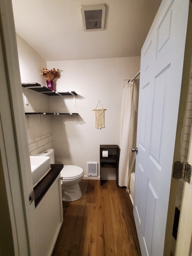 310 S 174th Pl, Unit 310 L unfurnished