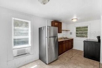 357 W Minneola Ave in Clermont, FL - Building Photo - Building Photo