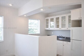 1100 NE 9th Ave in Fort Lauderdale, FL - Building Photo - Building Photo