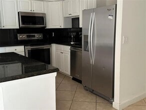 3321 Quail Close in Pompano Beach, FL - Building Photo - Building Photo