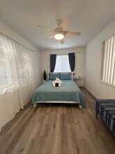 116 SE 9th Ct-Unit -1 in Hallandale Beach, FL - Building Photo - Building Photo