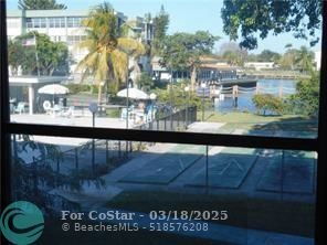 2781 Taft St in Hollywood, FL - Building Photo