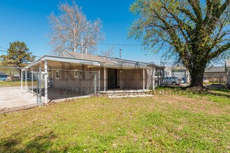 125 Grover Ave in Wichita, KS - Building Photo - Building Photo