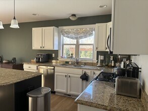 603 E Castlebury Cir in Saline, MI - Building Photo - Building Photo