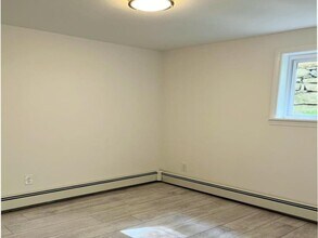 58 Anderson Rd in Katonah, NY - Building Photo - Building Photo