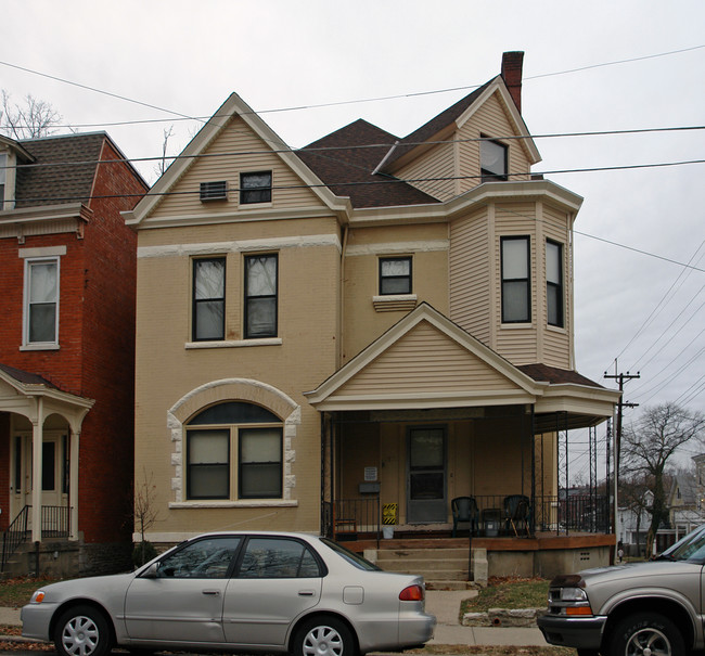 2671 Bellevue Ave in Cincinnati, OH - Building Photo - Building Photo