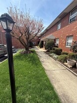 1690 Grand Ave in Baldwin, NY - Building Photo