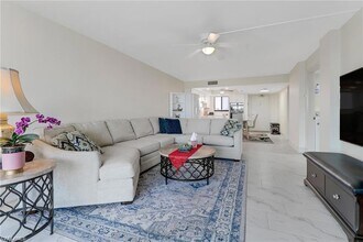 4260 SE 20th Pl in Cape Coral, FL - Building Photo - Building Photo