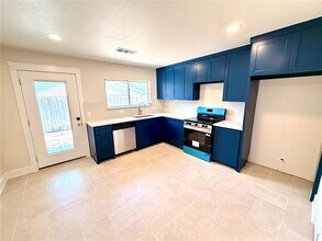 2017 Haymeadow in Carrollton, TX - Building Photo - Building Photo