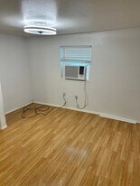 21401 W Hammond Dr, Unit H2 in Porter, TX - Building Photo