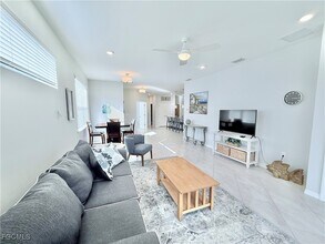 3029 Royal Gardens Ave in Ft. Myers, FL - Building Photo - Building Photo