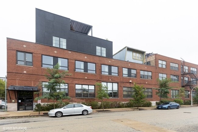 property at 407 N Elizabeth St
