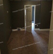 1324 Beaver Rd-Unit -1 in Ambridge, PA - Building Photo - Building Photo