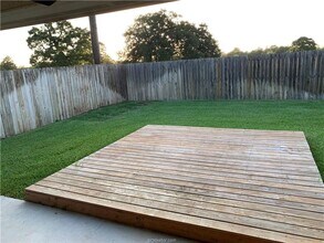 Beautifully 4 bedroom, 3 bathroom house wi in College Station, TX - Building Photo - Building Photo