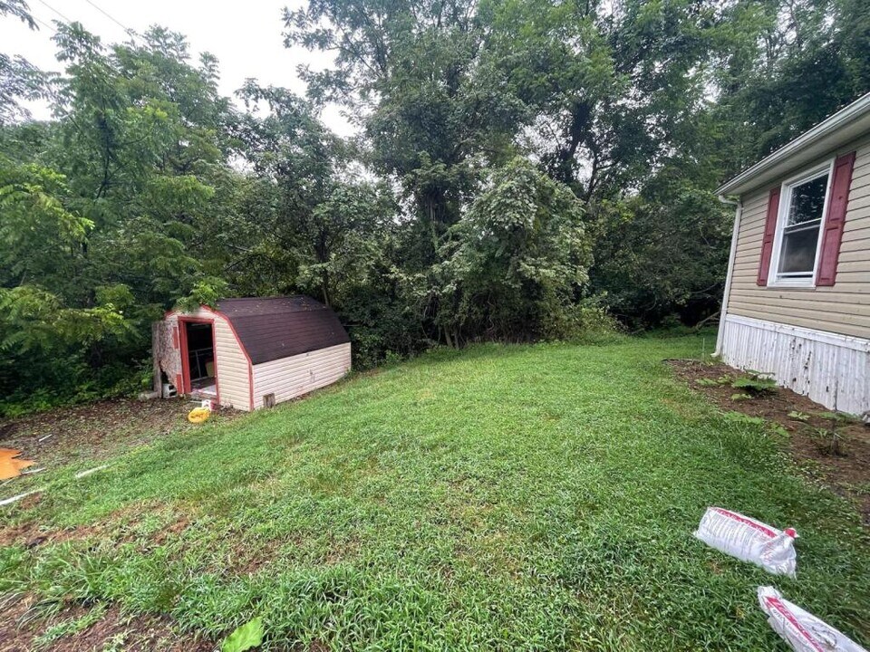 713 Bair Rd in Delta, PA - Building Photo