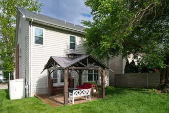 1107 Yale Ave in Richmond Heights, MO - Building Photo - Building Photo