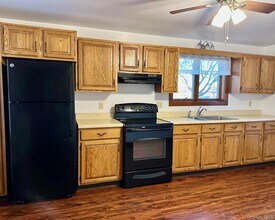 273 Round Hill Rd in Florida, NY - Building Photo - Building Photo