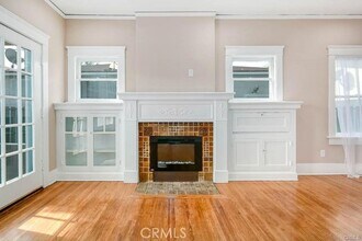 107 N Columbus Ave in Glendale, CA - Building Photo - Building Photo