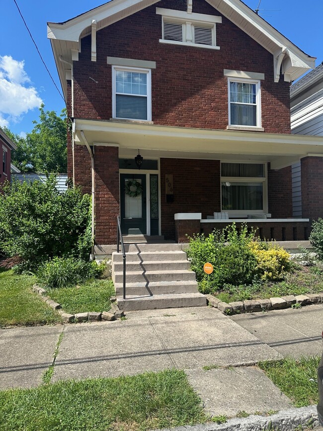 property at 506 E 21st St