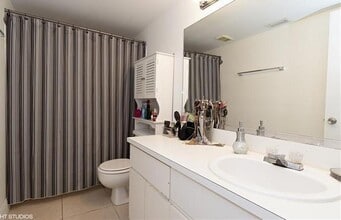 8242 NW 24th St in Coral Springs, FL - Building Photo - Building Photo