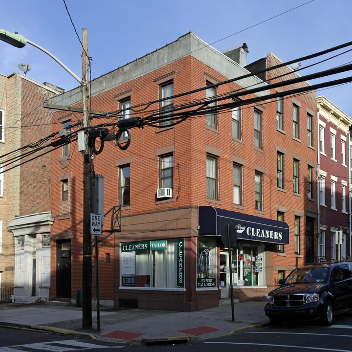 801 Bloomfield St in Hoboken, NJ - Building Photo