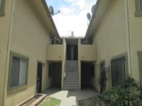 5660-5706 Linden Ave in Long Beach, CA - Foto de edificio - Building Photo