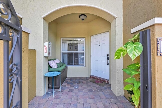 1202 Prospect Rd, Unit 1114 in Oakland Park, FL - Building Photo - Building Photo