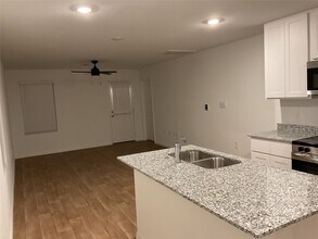 6235 Scarlet Halo Ln in Houston, TX - Foto de edificio - Building Photo