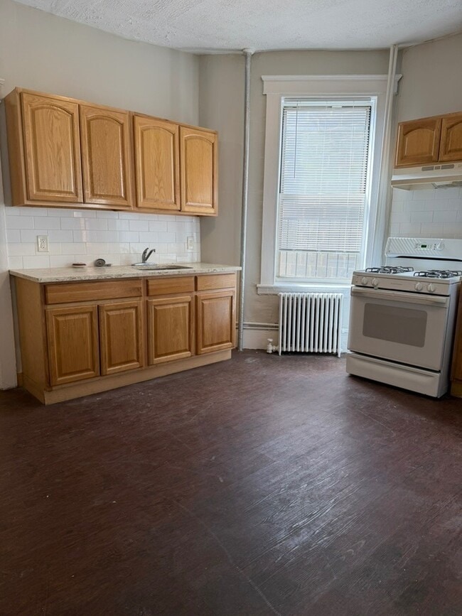 property at 13 N Bond St