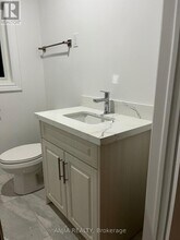 77 Nash Dr in Toronto, ON - Building Photo - Building Photo