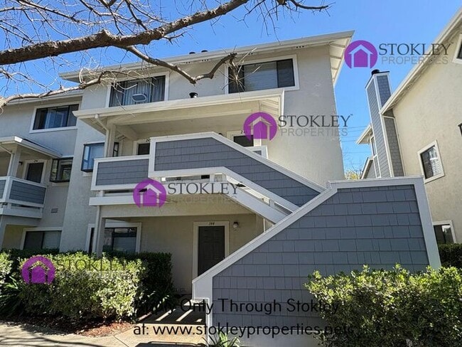 property at 2590 Oak Rd