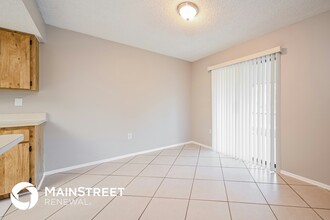 8304 Brandeis Cir W in Sarasota, FL - Building Photo - Building Photo