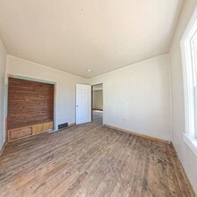 2906 State Ave in Des Moines, IA - Building Photo - Building Photo