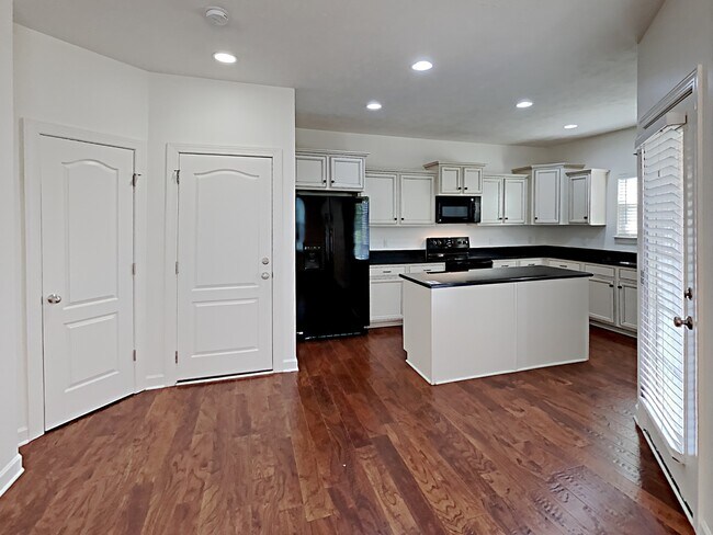244 Sundown Dr in Nashville, TN - Building Photo - Building Photo