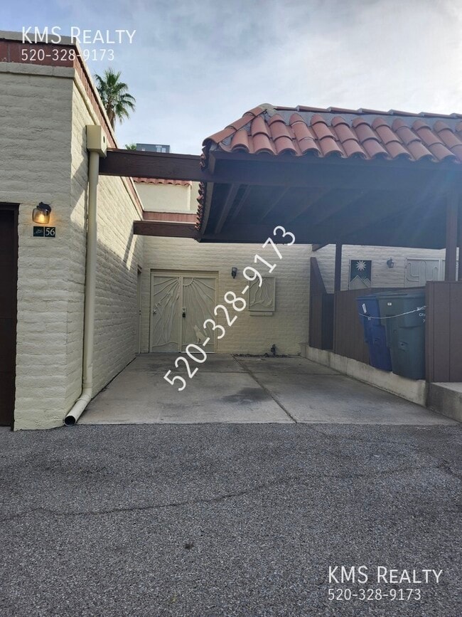 56 N Camino Imagen in Tucson, AZ - Building Photo - Building Photo