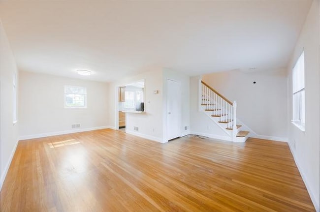 356 Lexington St, Unit 356 in Watertown, MA - Building Photo - Building Photo
