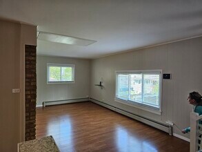 750 56th Pl, Unit 1 in Clarendon Hills, IL - Building Photo - Building Photo