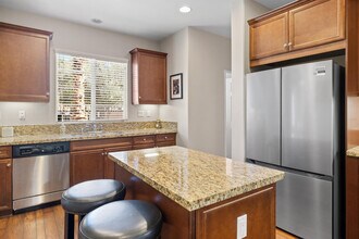 520 Calle Vibrante in Palm Desert, CA - Building Photo - Building Photo