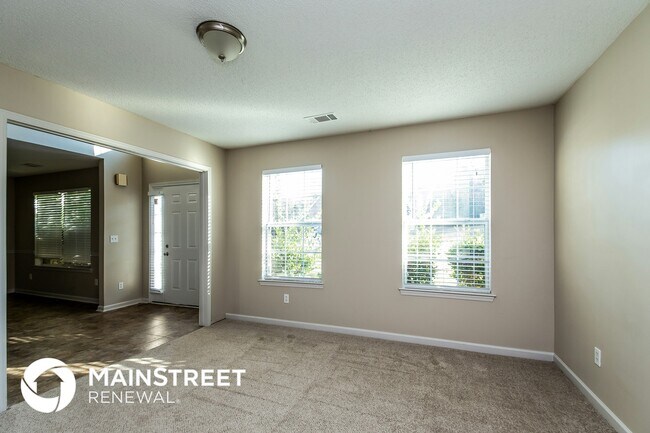 2010 Boulder Gate Dr in Ellenwood, GA - Building Photo - Building Photo