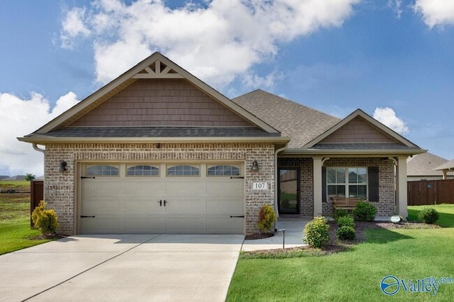 107 Havner Dr in Hazel Green, AL - Foto de edificio - Building Photo
