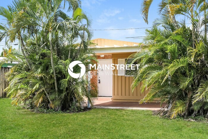 317 NW 49th St in Fort Lauderdale, FL - Building Photo