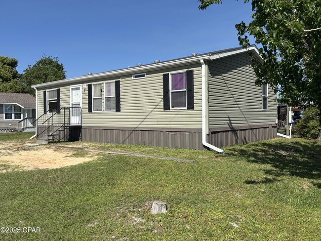 3910 W 25th St in Panama City, FL - Building Photo - Building Photo
